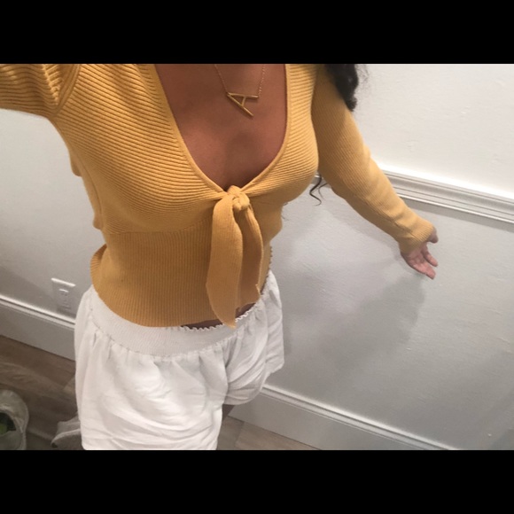 yellow pacsun long sleeve - Picture 7 of 7